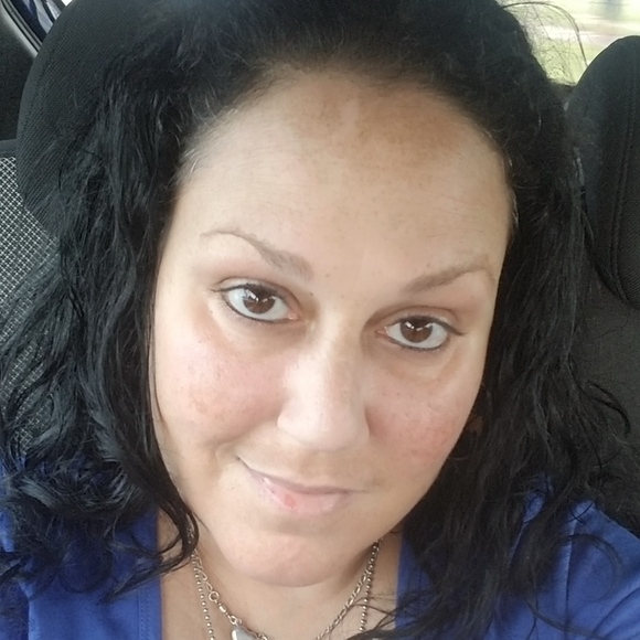 Meet your Posher, Vanessa - Picture 1 of 1